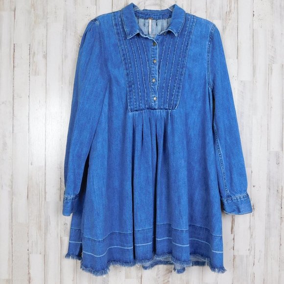 Free People Tops - Free People Long Sleeve Baby Blues Denim Tunic.
